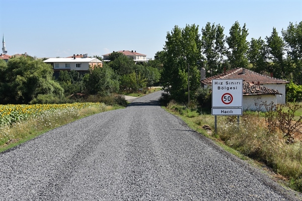 HAYRABOLU’DA 366 BİN M2 YOL YAPILDI…
