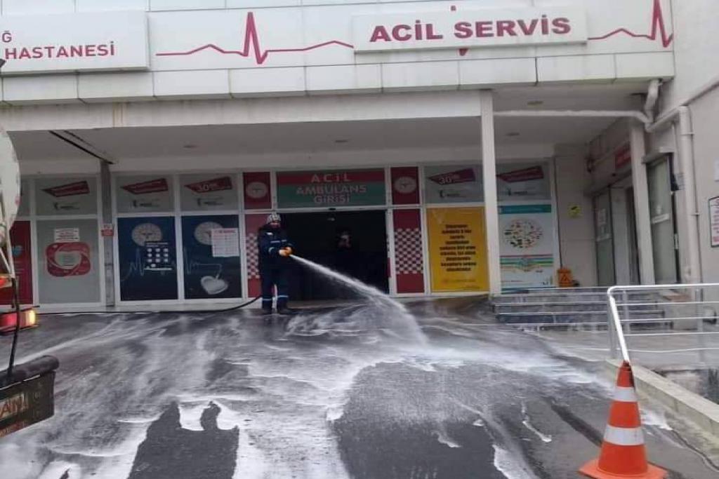 S.PAŞA BLD. SAĞLIK MERKEZLERİNİ DEZENFEKTE EDİYOR