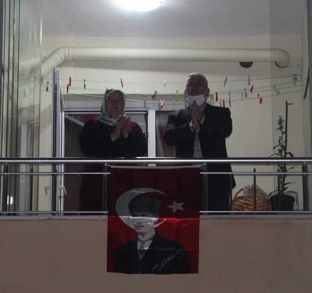 ERGENE BLD. BŞK. SAĞLIK ÇALIŞANLARINA TEŞEKKÜR