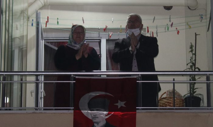 ERGENE BLD. BŞK. SAĞLIK ÇALIŞANLARINA TEŞEKKÜR
