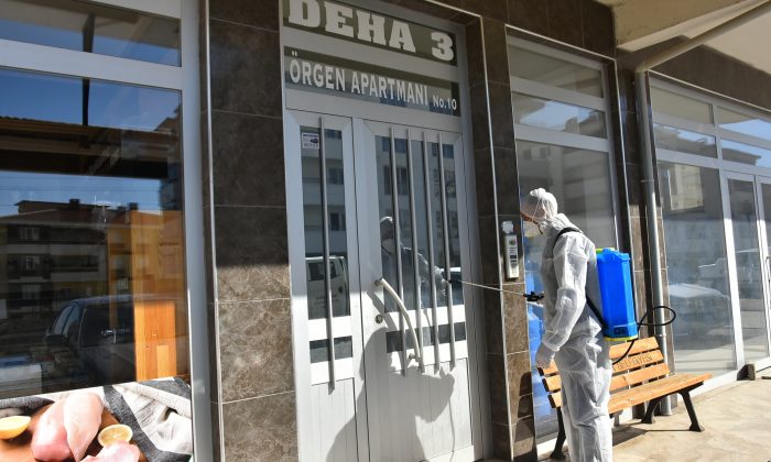 MALKARA’DA DEZENFEKTE SEFERBERLİĞİ