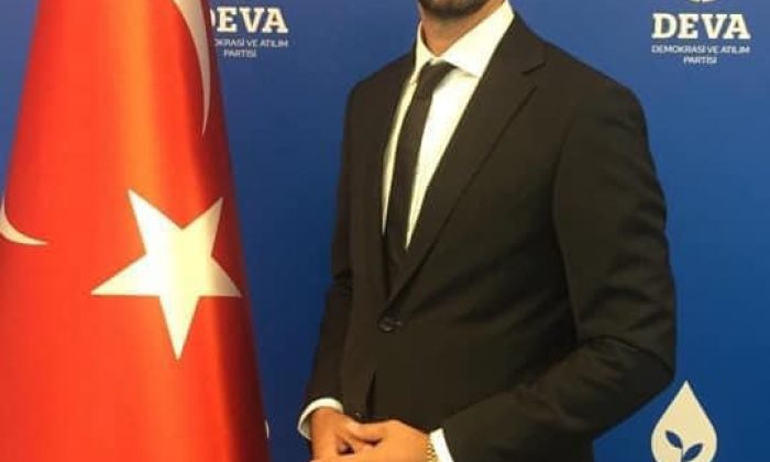 DEVA PARTİSİNE YOĞUN İLGİ