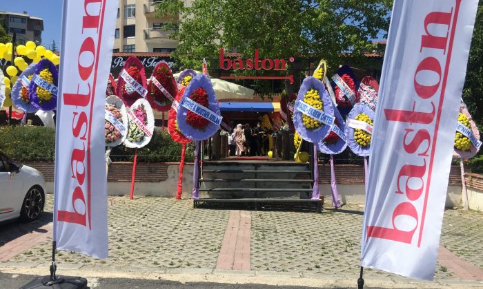 BASTON CAFE& RESTAURANT AÇILDI