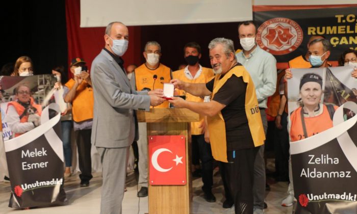 BAŞKAN ATA’YA PLAKET