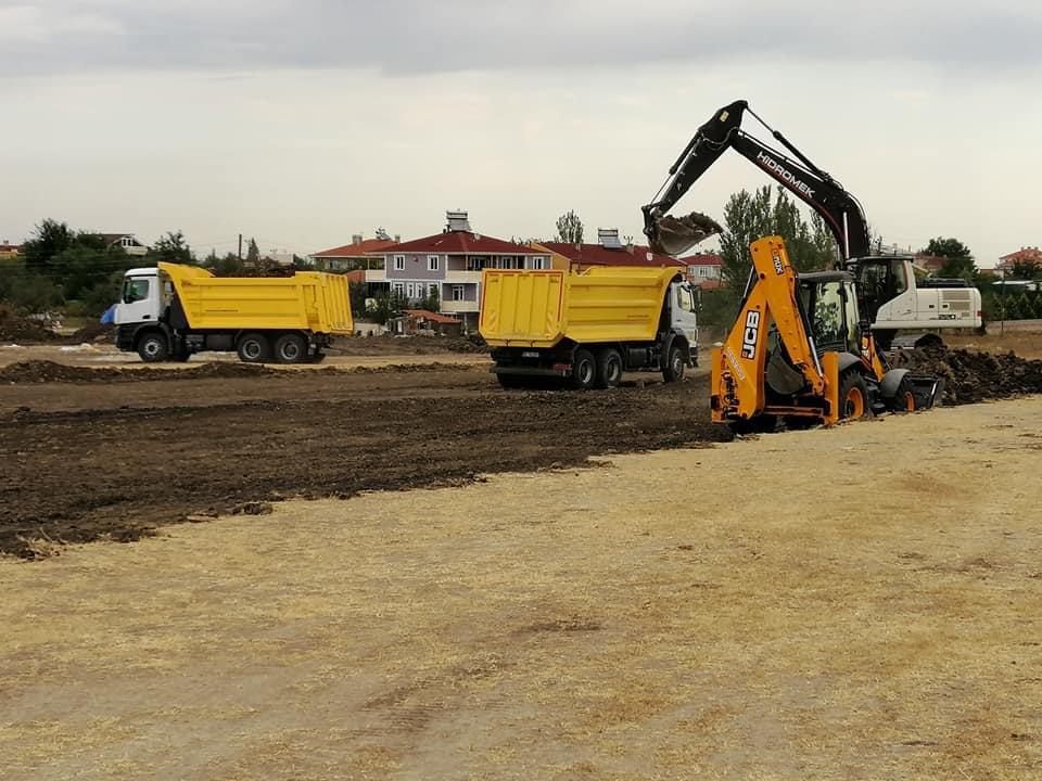 ERGENE BLD.VAKIFLAR SPOR KOMPLEKSİ İNŞAATI BAŞLADI