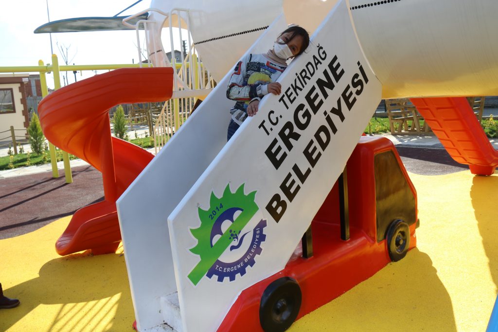ERGENE’DE ULAŞ MAHALLESİNE PARK