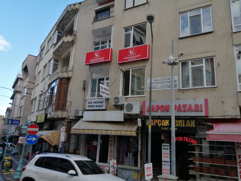 Y.REFAH PARTİSİ YENİ YERİNDE