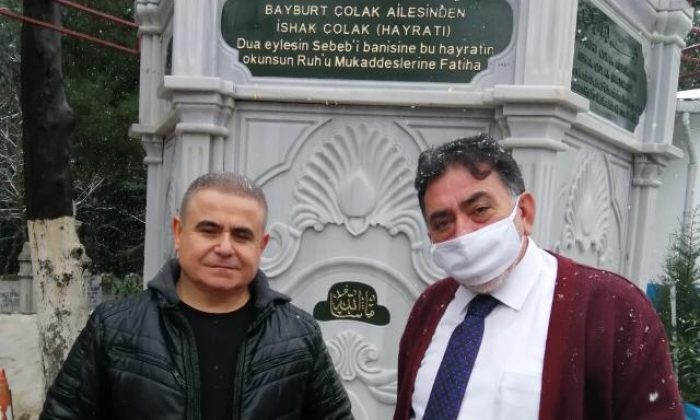 OĞLUNUN ANISINA ŞADIRVAN YAPTIRIYOR