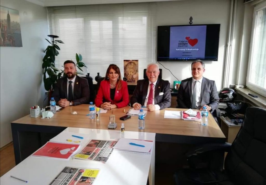 TÜRKİYE DEĞİŞİM PARTİSİNDEN TEKİRDAĞ ÇIKARTMASI