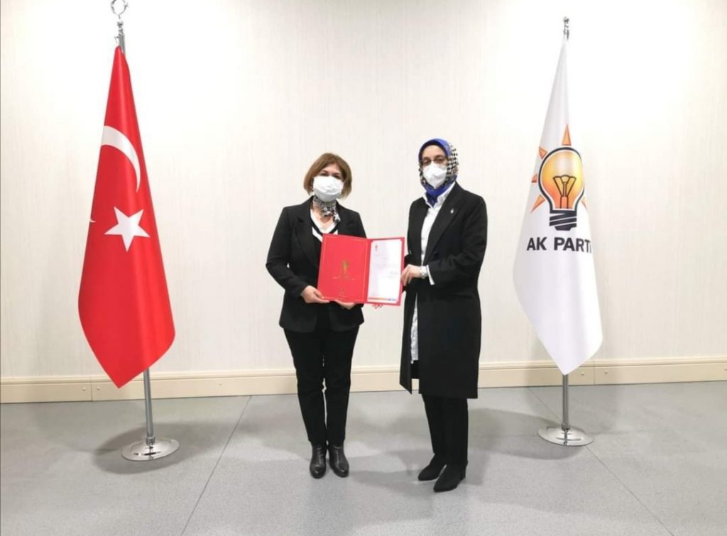 AK PARTİ MALKARA KADIN KOLLARI BAŞKANLIĞINA SEVGİ KAYA GETİRİLDİ