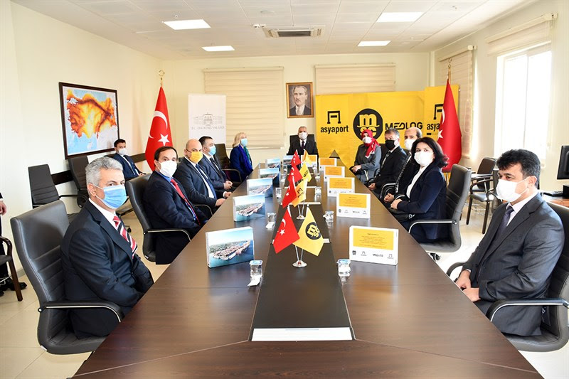 ASYAPORT’TAN ÖĞRENCİLERE 400 TABLET