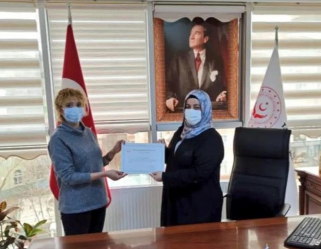 İYİ PARTİ İL BAŞKANI ALKAYA’DAN İL MÜDÜRÜ USLU’YA BÜYÜK ÖFKE