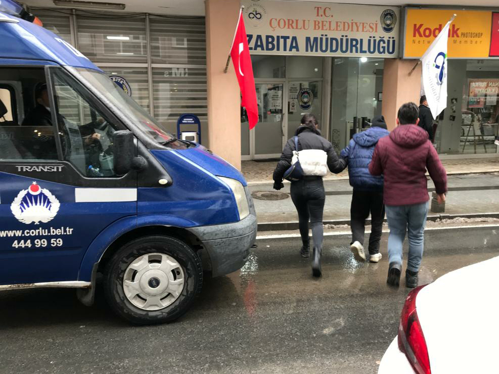 ÇORLU BELEDİYESİ DİLENCİLERE GÖZ AÇTIRMIYOR