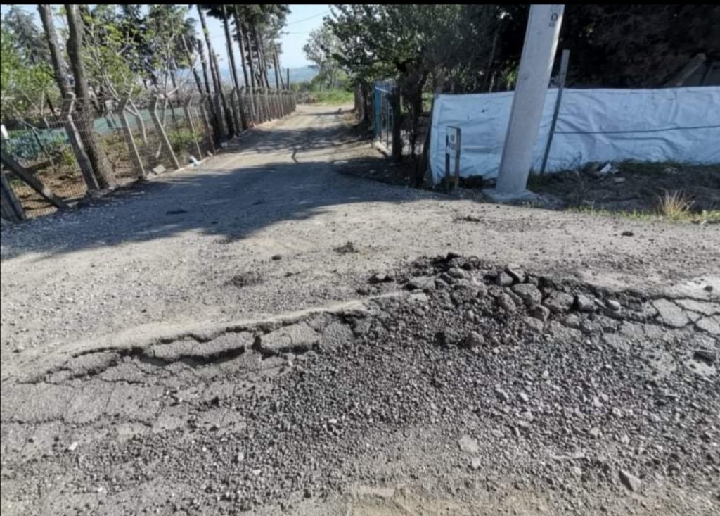 KUYUCUK ÇİFTLİĞİNİN YOLLARI HARAP OLDU