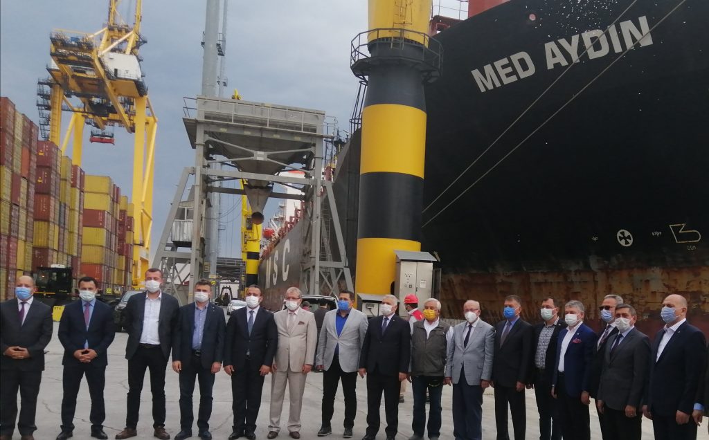 TÜRK BAYRAKLI EN BÜYÜK KONTEYNER GEMİSİ TEKİRDAĞ’DA
