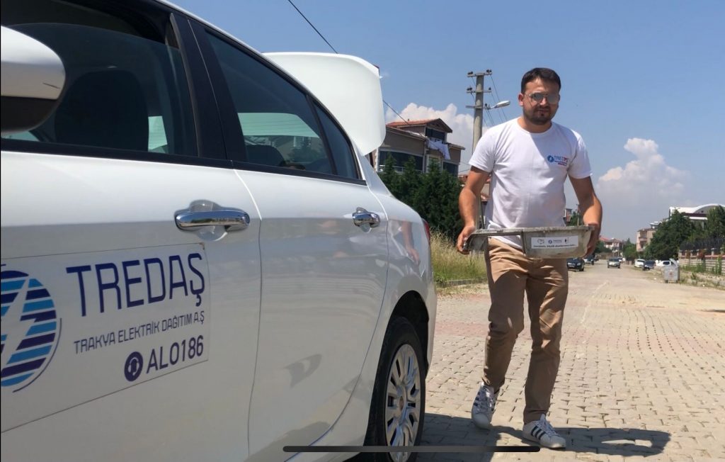 TREDAŞ SOKAK HAYVANLARINA IŞIK SAÇIYOR