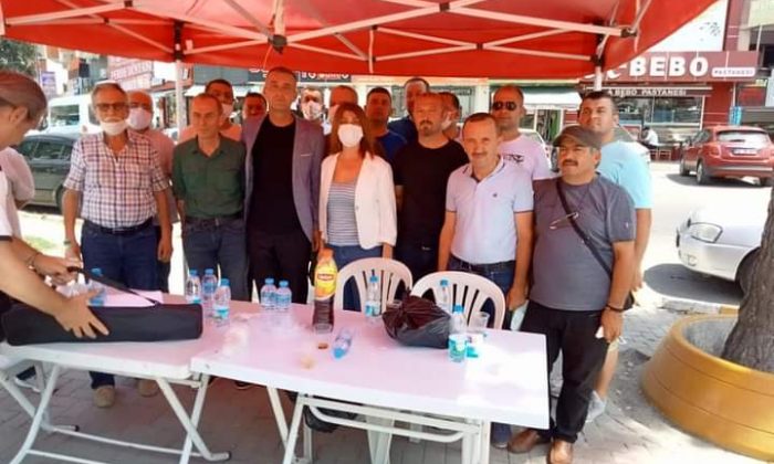 İŞ AKDİ SONA ERDİRİLEN 13 GÜVENLİK GÖREVLİSİ BASIN AÇIKLAMASI YAPTI