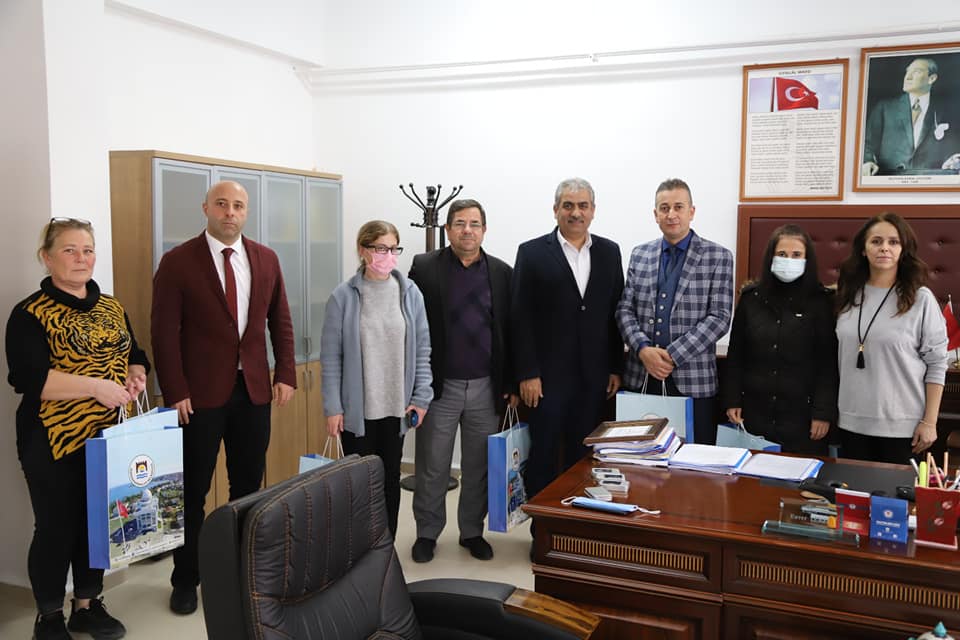 BAŞKAN ATA, ÖĞRETMENLERİ UNUTMADI