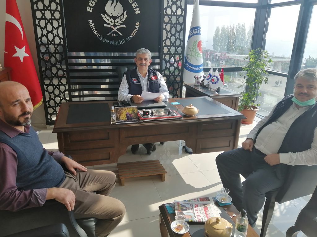 EĞİTİM BİR SEN VE MEMUR SEN ŞUBE BAŞKANI TOPUZ:”ÖĞRETMENLİK MESLEK KANUNU ÇIKARILMALIDIR”