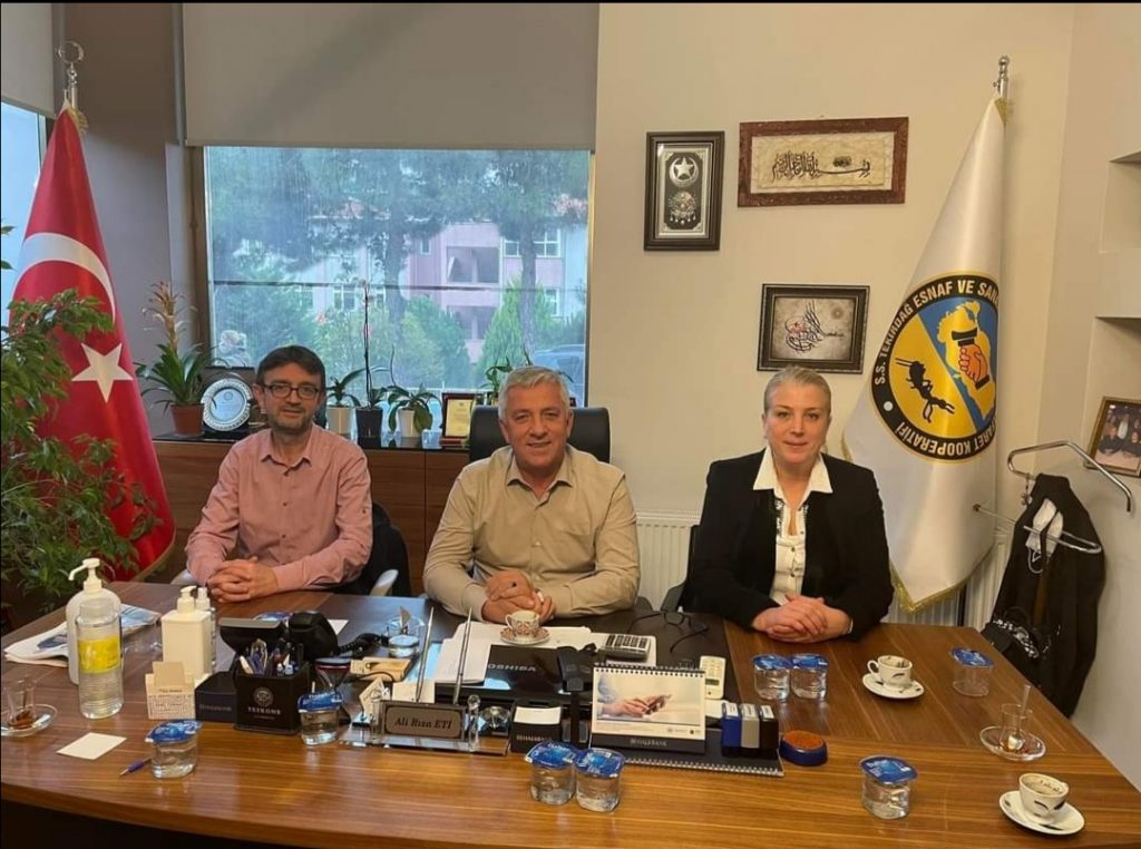 NURSEN YARAR FIRTINA GİBİ ESİYOR