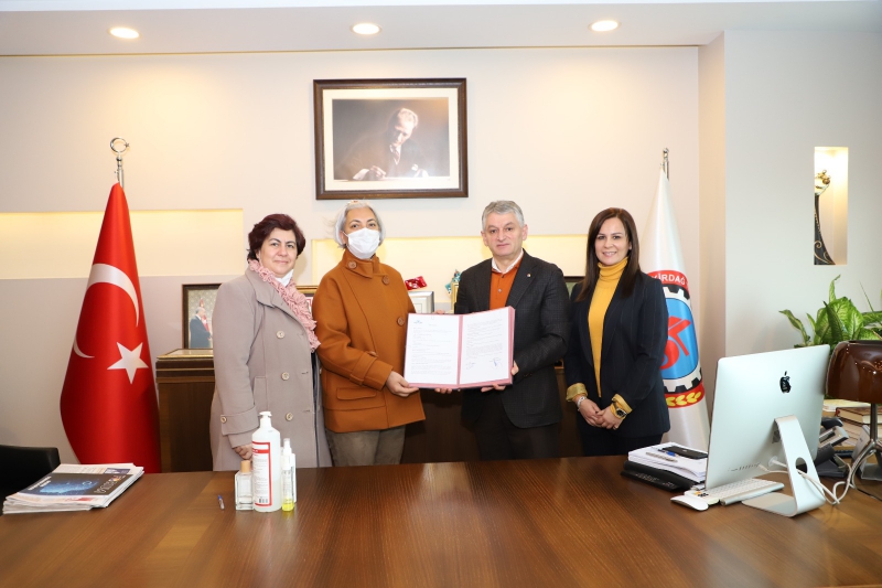 TİCARET ODASI OLGUN GÖZ İLE PROTOKOL YAPTI