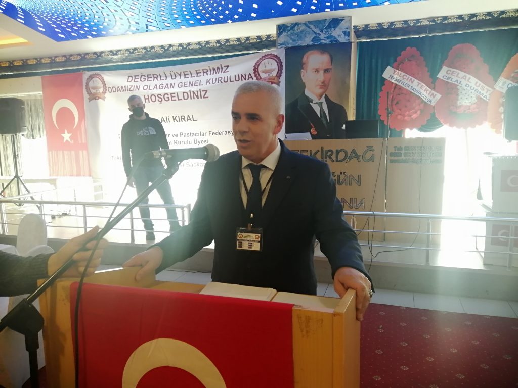 SEVİLEN BAŞKAN ALİ KIRAL SEÇİMİ FARKLI KAZANDI