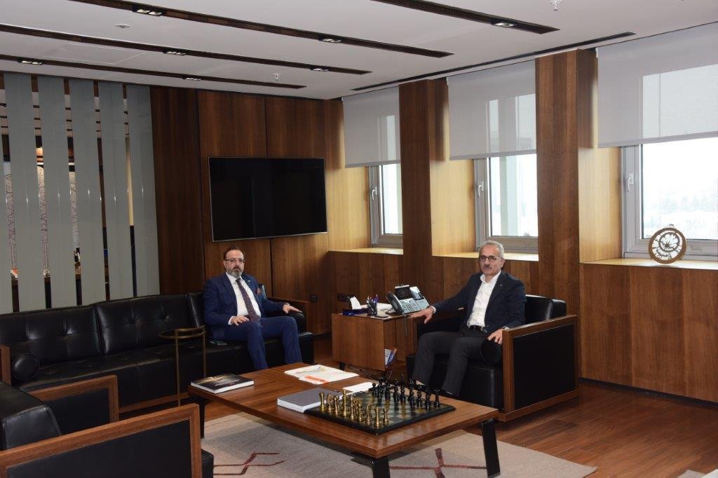 MİLLETVEKİLİ YEL KARAYOLLARI GENEL MÜDÜRÜ İLE GÖRÜŞTÜ