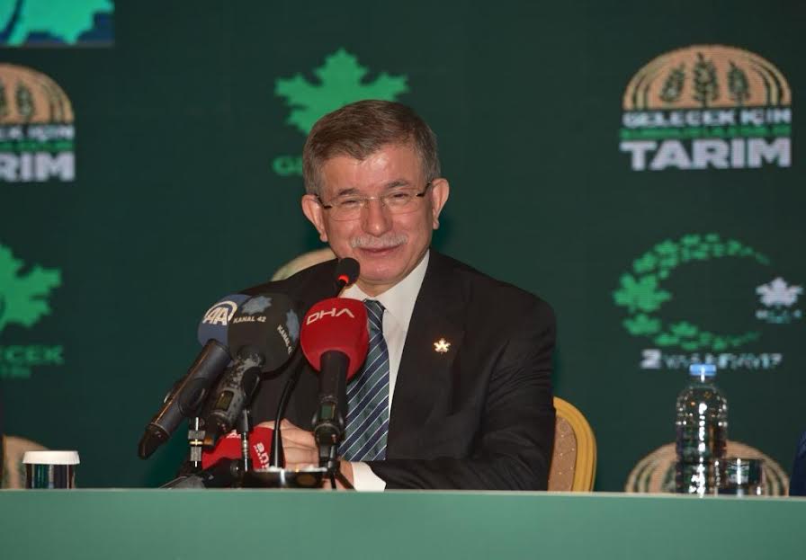 DAVUTOĞLU HEKİMLERE SAHİP ÇIKTI