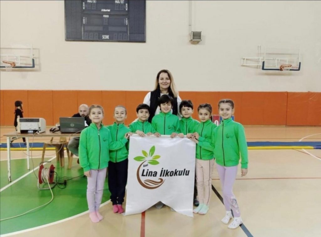 LİNA İLKOKULU BAŞARILARA DOYAMADI