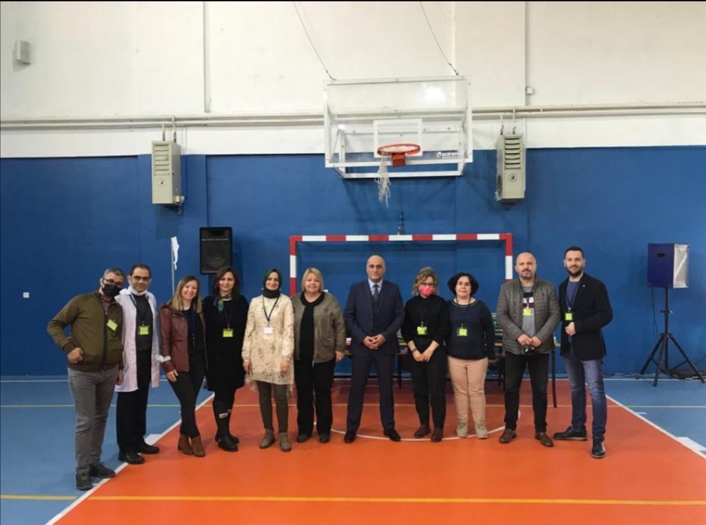 FATİH ANADOLU LİSESİ ÖĞRETMENLERİNE KATILIM BELGELERİ VERİLDİ