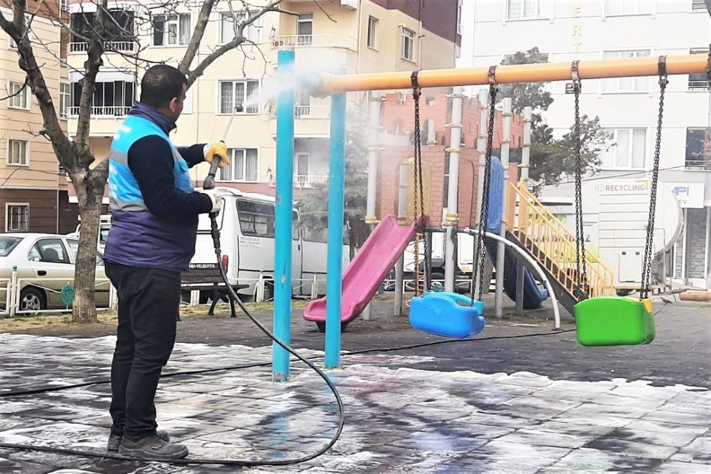 S.PAŞA BLD. DEZENFEKSİYONA DEVAM EDİYOR