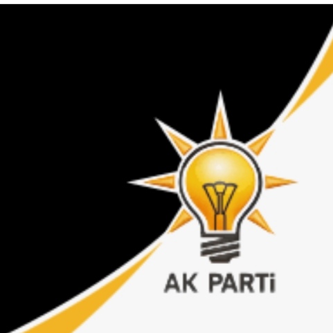 AK PARTİ MAHALLE BAŞKANLARINI EĞİTİYOR