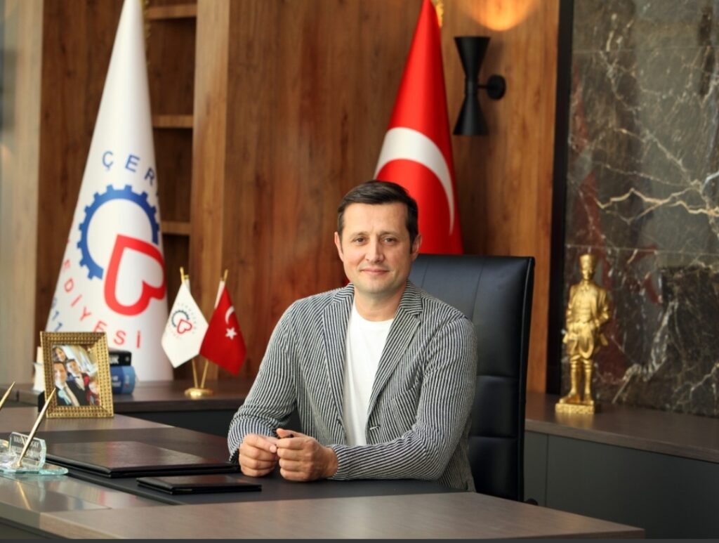 ÇERKEZKÖY BLD. NDEN 300 ÖĞRENCİYE KIYAFET YARDIMI
