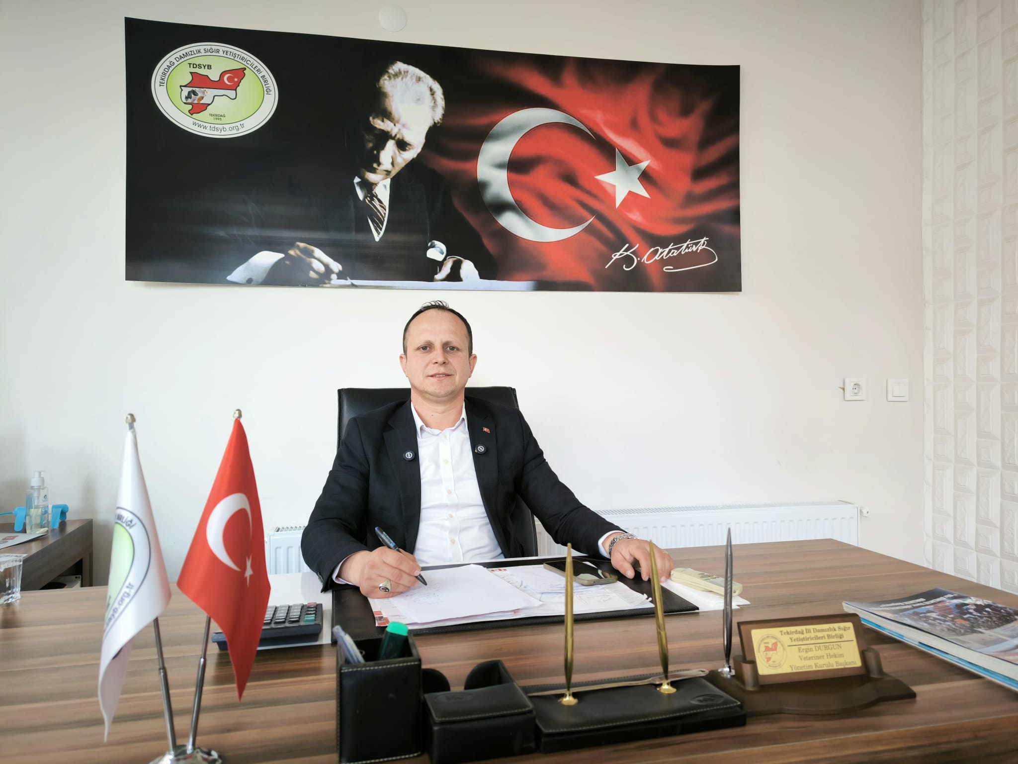 DSYB BAŞKANI ERGİN DURGUN:  “BİRLİK ÇİFTLİĞİNDE PROJE DÖNEMİNİ BAŞLATIYORUZ”