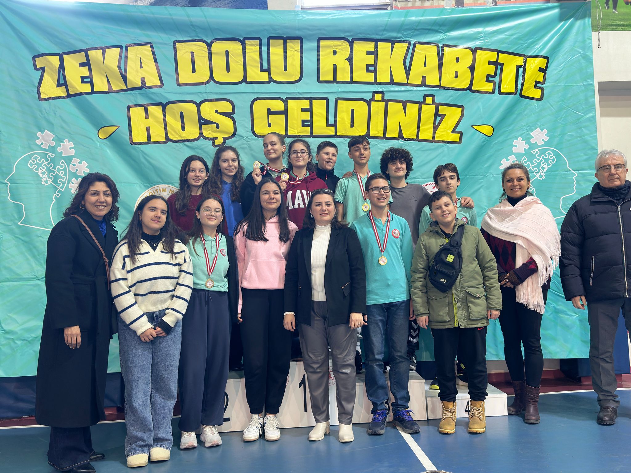 VALİ ENVER SALİHOĞLU OKULU ÖĞRENCİLERİ AKIL VE ZEKA OYUNLARI DERECELERİNİ KAPTI