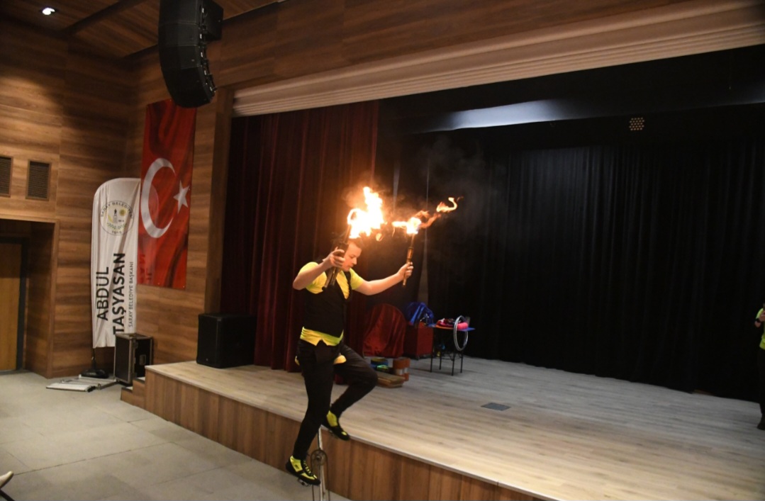 SARAY’DA RAMAZAN SİRKİ İLGİ GÖRDÜ